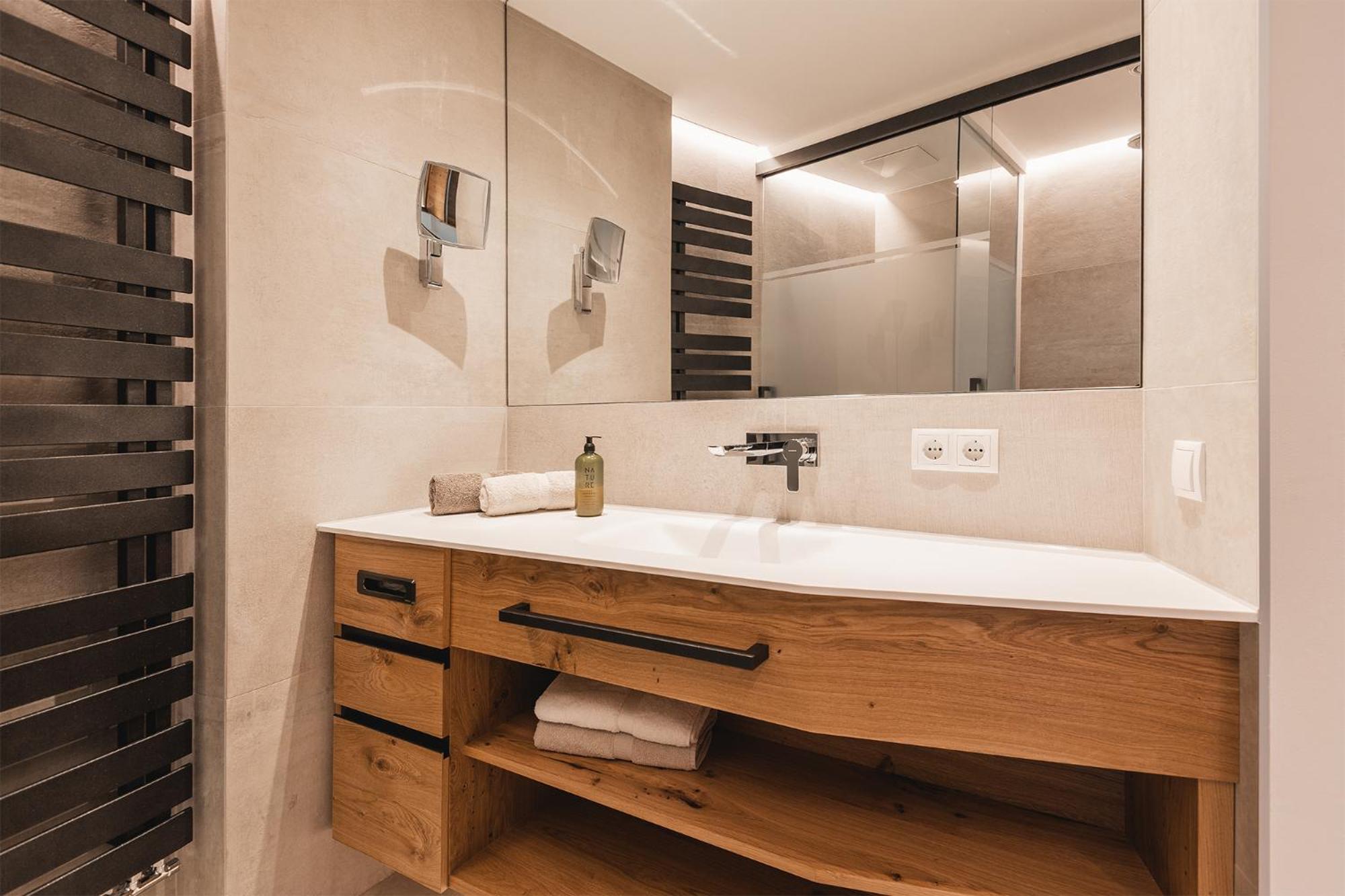 Hotel Garni Hubertushof Fiss Ruang foto